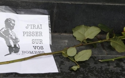 “Chú bé đứng tè” thành biểu tượng sau vụ đánh bom Brussels