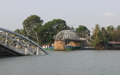 Tạm cấm phương tiện qua cầu Ghềnh để xử lý cáp viễn thông