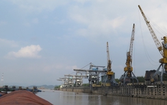 Đường thủy chính thức thí điểm cấp phép tàu vào cảng qua tin nhắn