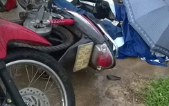 Mưa to, sét đánh chết người đi xe máy ở Sóc Sơn