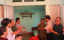 Công đoàn GTVT Việt Nam phối hợp trao nhà tình nghĩa cho cựu TNXP