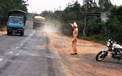 Xử lý nghiêm xe "vua" gắn Logo Trung Tuấn