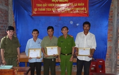 Trốn truy nã trong lán trại giữa rừng tràm vẫn không thoát