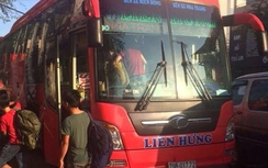 Nhà xe Liên Hưng nhồi nhét, dọa đánh khách