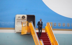 Chuyên cơ Air Force One chở ông Obama hạ cánh Tân Sơn Nhất