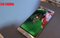 Video: Bộ đôi điện thoại Deluxe và Ultra, "vũ khí" đặc biệt của Asus