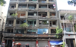 Nguy hiểm trong những chung cư cũ ở TP.HCM