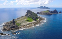 Tàu chiến Trung Quốc áp sát Senkaku, Nhật nổi giận