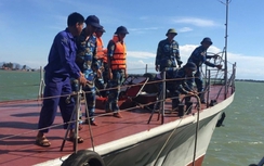 Lực lượng đặc công nước tìm kiếm phi công Su-30MK2 mất tích còn lại