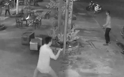 Bắt hai nghi can dùng mã tấu tấn công chủ quán bia
