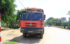 Tin TNGT mới nhất: Xe tải cán tử vong nữ sinh trước ngày thi