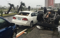 Video: Siêu bão Nepartak đổ bộ càn quét Đài Loan