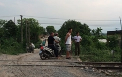 Chụp ảnh "tự sướng", hai thanh niên bị tàu hỏa tông tử vong