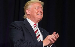 Donald Trump bị "người nhà" đồng loạt tẩy chay