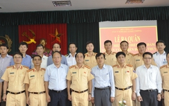 CSGT ra quân xử lý cát tặc, dẹp nạn bảo kê bến bãi