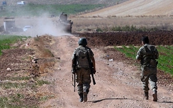 Syria đẩy mạnh chiến dịch Aleppo, 250 tên khủng bố bỏ mạng