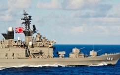 Lo Trung Quốc độc chiếm Biển Đông, Nhật cấp tàu, máy bay cho Philippines