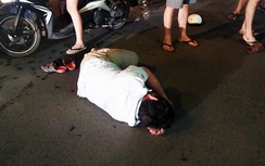 Va chạm giao thông, nhóm thanh niên đánh gục người đàn ông