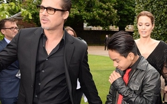 Brad Pitt bị FBI điều tra vì bạo hành con trai nuôi?