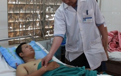 Truy tìm nhóm thanh niên đánh CSGT nhập viện cấp cứu