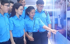 Triển lãm ảnh kỷ niệm ngày truyền thống Hội Liên hiệp Thanh niên