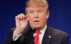 Tỷ phú Donald Trump bị tố rình mò phòng thay đồ hoa hậu
