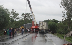 TNGT liên hoàn 3 ô tô trên đường tránh Huế, 3 người thương vong
