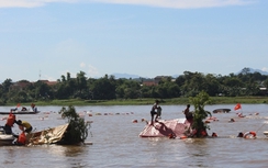 Cứu học sinh bị nước lũ cuốn trôi gần 1km