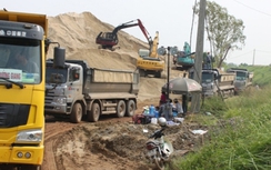 Đề nghị rút giấy phép kinh doanh mỏ vật liệu có xe quá tải