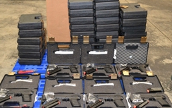 TP.HCM: Tịch thu lô súng đạn nhập lậu qua Tân Sơn Nhất