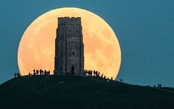 Hình ảnh kỳ vĩ siêu Trăng lớn nhất thế kỷ