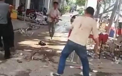 Hỗn chiến bằng mã tấu tại bữa tiệc, nhiều người trọng thương