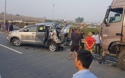 TNGT cao tốc Hà Nội-Thái Nguyên: Chưa khẳng định xe Innova lùi