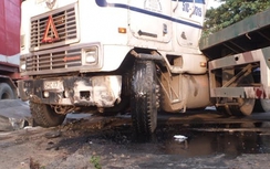 Container đâm dải phân cách QL1 qua Tiền Giang, một người nhập viện