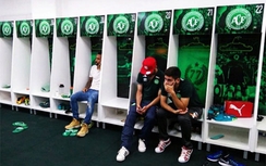 Vụ rơi máy bay chở đội bóng Brazil: Thoát chết vì "quên hộ chiếu"