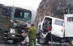 Xe chở nghi phạm bị tai nạn: Nghi phạm phạm tội gì?