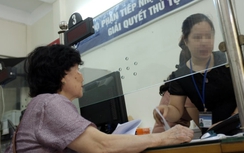 "Không thể chấp nhận công chức xăm trổ, mặc phản cảm"