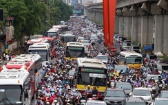 Năm nay, Hà Nội sẽ trình Đề án quản lý phương tiện cá nhân