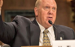 Ông Trump bổ nhiệm thêm nhân sự mới, sa thải người cũ thời Obama