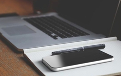 iPhone 8 được sản xuất khi nào?