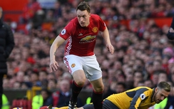 Tin nóng bóng đá sáng 11/2: M.U thiệt quân