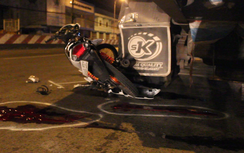 Thanh niên đi xe máy lao vào đuôi xe tải tử vong tại chỗ