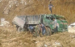 Xe tải bay xuống hồ cạn, tài xế tử vong ở Thái Nguyên