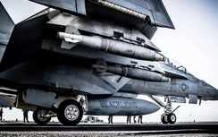 Tận thấy chiến cơ Mỹ F/A-18F xuất kích