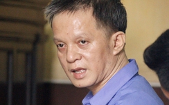 Bị từ chối tình cảm, mua 9 lít xăng thiêu mẹ con người tình