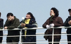 Phà Sewol vào bờ, thân nhân người mất tích bật khóc