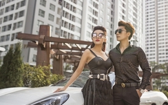 Hotgirl Sally Phạm và bạn trai tạo dáng bên Porsche 718 Boxster