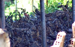 Hàng trăm xe máy bốc cháy tại bãi giữ xe Công an Biên Hòa