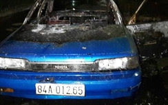 Tài xế bốc cháy lao ra từ ô tô trong sân BV Trà Vinh