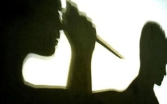 Dùng dao khống chế Việt kiều Mỹ vì tưởng dắt vợ vào phòng trọ